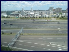 Toronto outskirts 03 - freeway with 20 lanes!